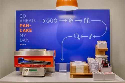 Holiday Inn Express Hotel & Suites Los Angeles Airport Hawthorne image 6